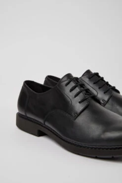 Neuman Classic Men's Black Shoe