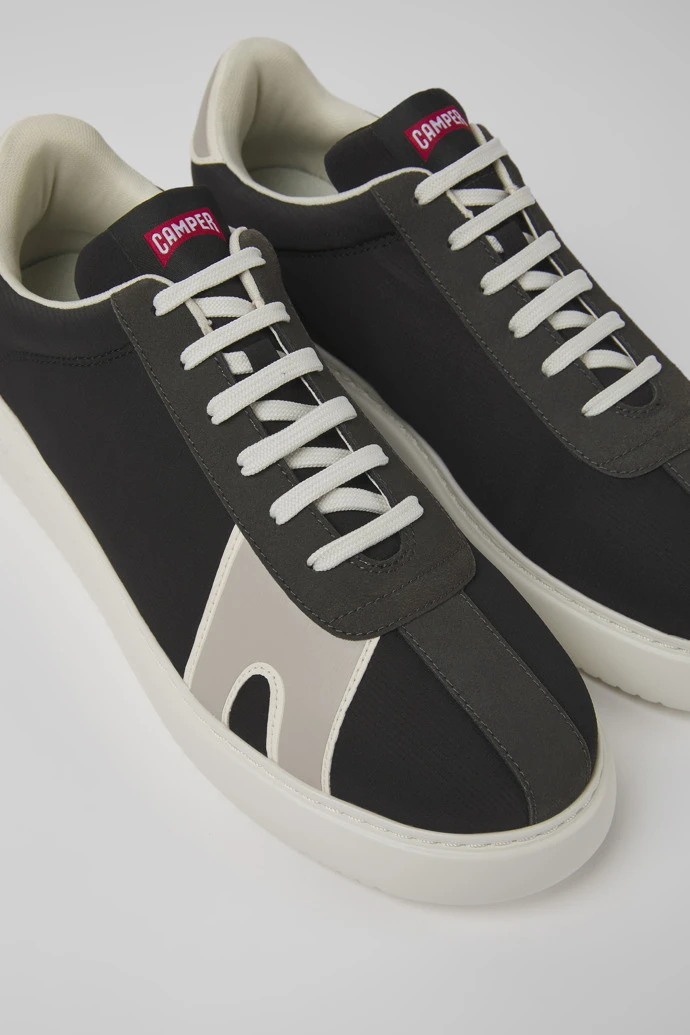 Runner K21 Black, Grey, And White Sneakers For Men