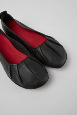 Right Black Leather Ballerina Flats For Women