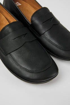 Right Black Leather Shoes For Women